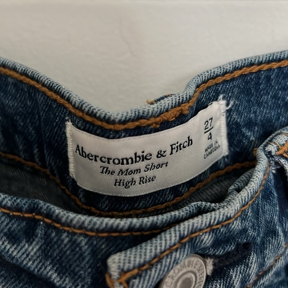 Abercrombie the mom short high rise - Picture 3 of 6
